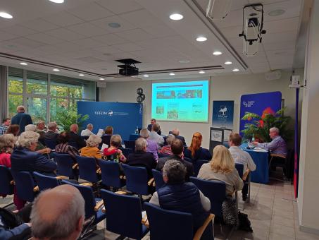 Blick auf die Teilnehmer der Mitgliederversammlung 2025